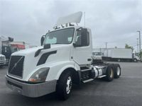 2015 Volvo VNL64T