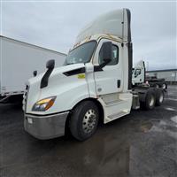 2019 Freightliner NEW CASCADIA 116