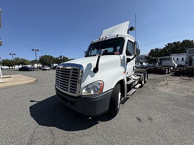 2019 Freightliner CASCADIA 125