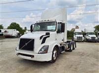 2016 Volvo VNL64T