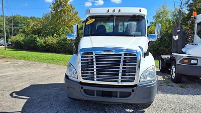 2020 Freightliner CASCADIA 125
