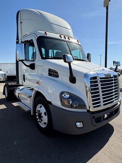 2019 Freightliner CASCADIA 113
