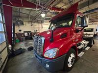 2016 Freightliner CASCADIA 113