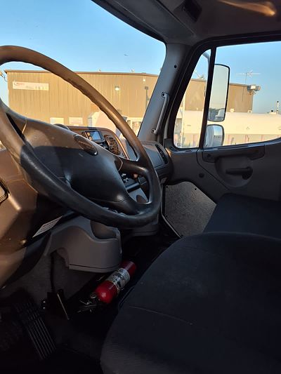 2022 Freightliner M2 106