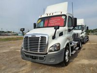 2020 Freightliner CASCADIA 113