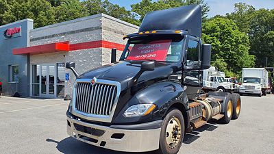 2020 International LT625