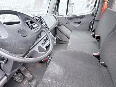 2020 Freightliner M2 106