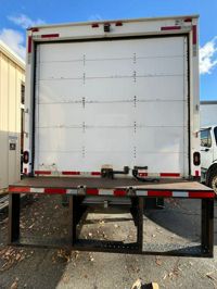 2018 Freightliner M2 106