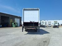 2018 Freightliner M2 106