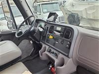 2016 Freightliner M2 106