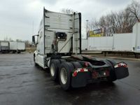 2020 Volvo VNL64T-300