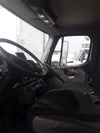 2018 Freightliner M2 106