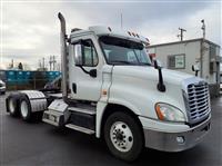 2016 Freightliner CASCADIA 125