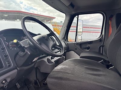 2020 Freightliner M2 106