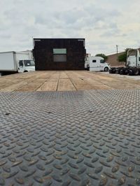 2017 Freightliner M2 106