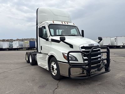 2021 Freightliner NEW CASCADIA PX12664