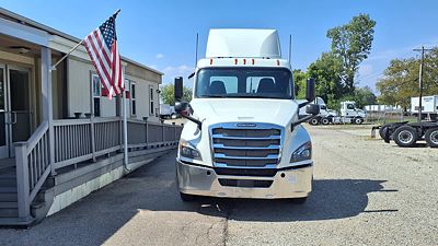 2019 Freightliner NEW CASCADIA PX12664