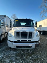 2018 Freightliner M2 106