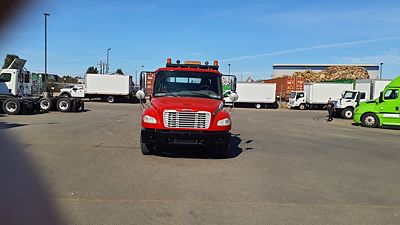 2018 Freightliner M2 106