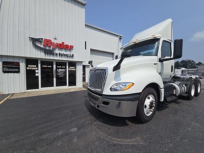 2020 International LT625