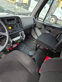 2016 Freightliner M2 106