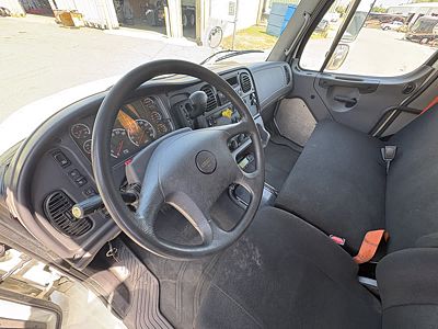2020 Freightliner M2 106