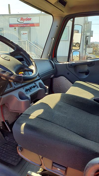 2018 Freightliner M2 106