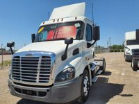 2020 Freightliner CASCADIA 113