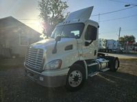 2019 Freightliner CASCADIA 113