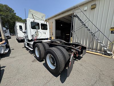 2019 Freightliner CASCADIA 125