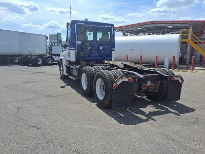 2020 Freightliner CASCADIA 125