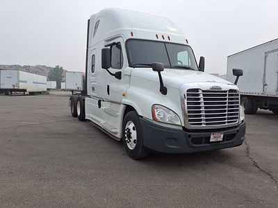 2020 Freightliner CASCADIA 125
