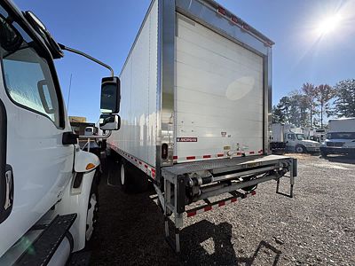 2019 Freightliner M2 106