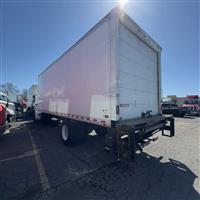 2017 Freightliner M2 106