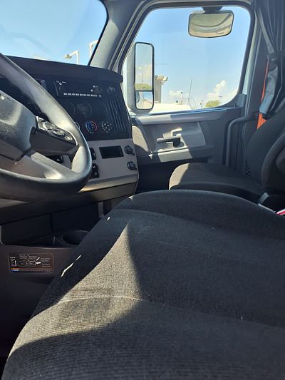 2022 Freightliner NEW CASCADIA PX12664