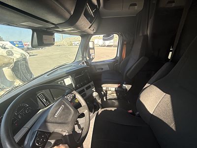 2022 Freightliner NEW CASCADIA PX12664