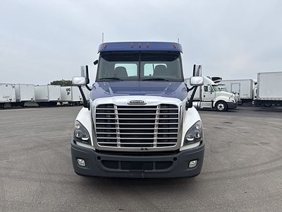 2020 Freightliner CASCADIA 125