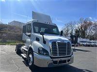 2017 Freightliner CASCADIA 113