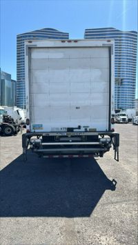 2018 Freightliner M2 106