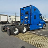 2020 Freightliner CASCADIA 125