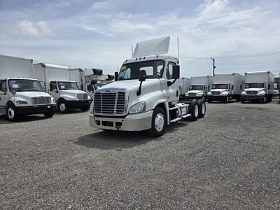 2019 Freightliner CASCADIA 125