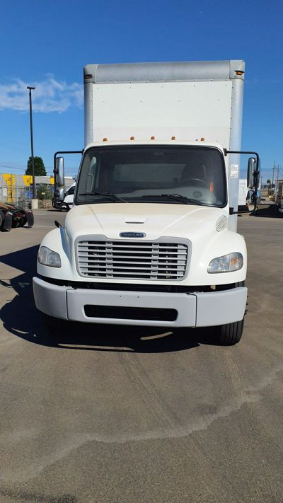 2018 Freightliner M2 106