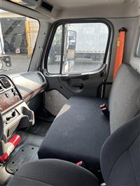 2016 Freightliner M2 106