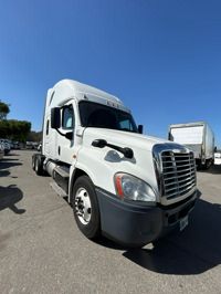 2018 Freightliner CASCADIA 125