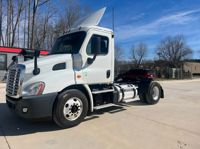 2019 Freightliner CASCADIA 113