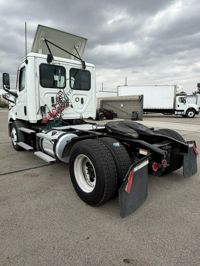 2020 Freightliner NEW CASCADIA 116