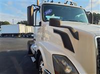 2016 Volvo VNL42T