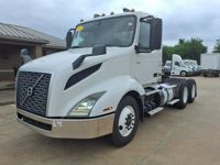2019 Volvo VNL64T-300