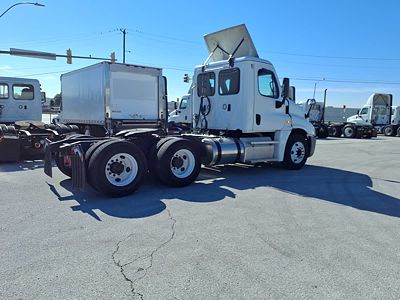 2020 Freightliner CASCADIA 125