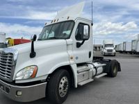 2015 Freightliner CASCADIA 125